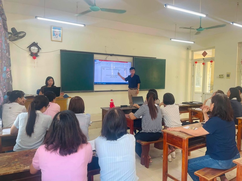 sinh hoạt tổ